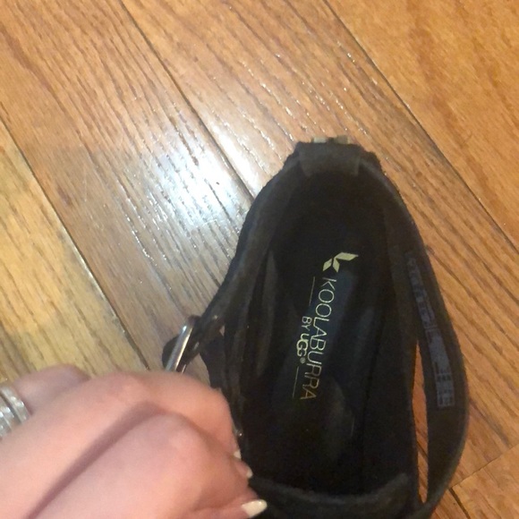 Heels - Picture 2 of 4